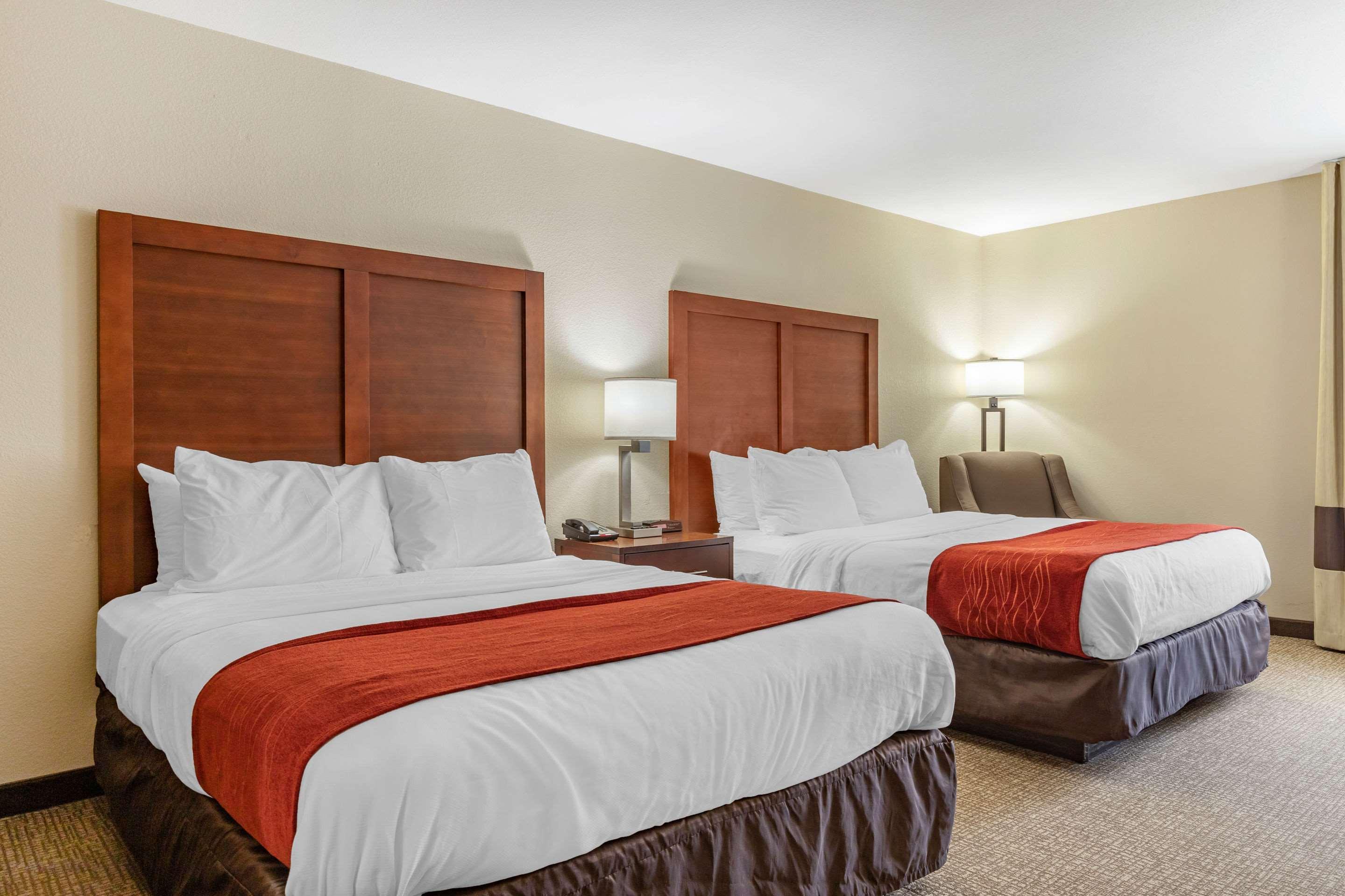 Comfort Inn & Suites Clemson - University Area Экстерьер фото