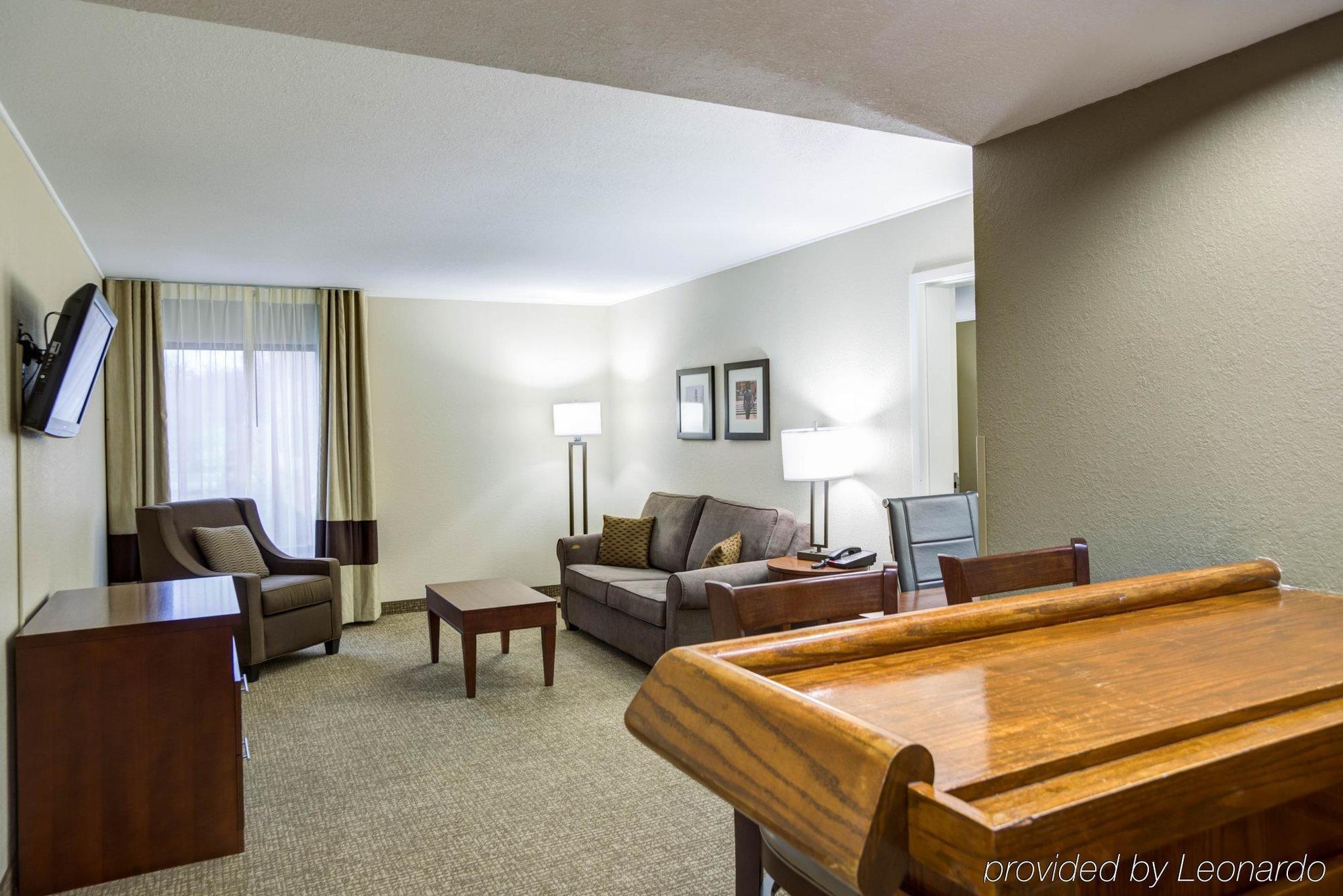 Comfort Inn & Suites Clemson - University Area Экстерьер фото