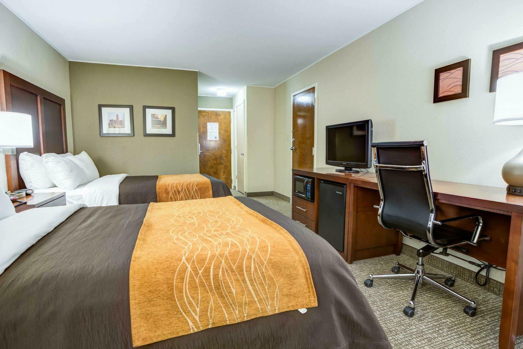 Comfort Inn & Suites Clemson - University Area Экстерьер фото